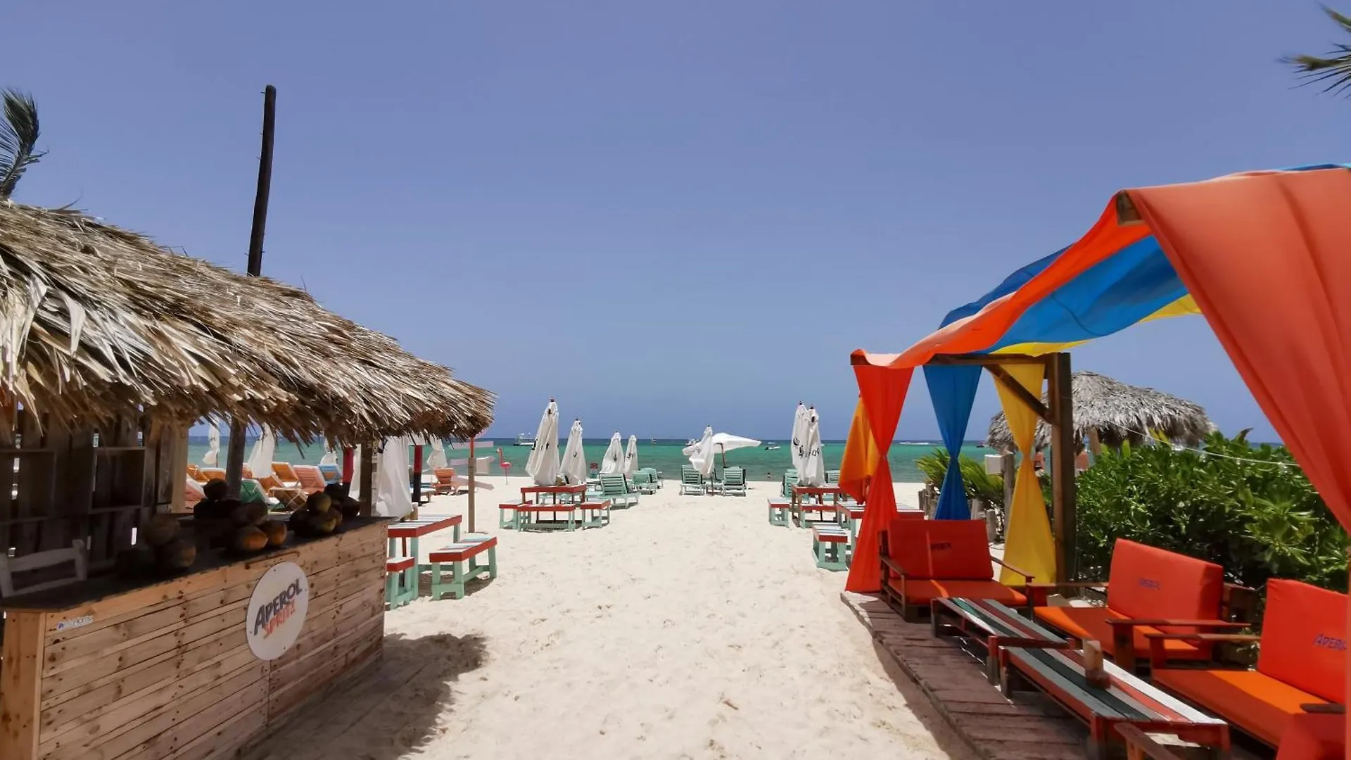 Caribbean Dream Suites With Rooftop Pool Playa Los Corales 蓬塔卡纳